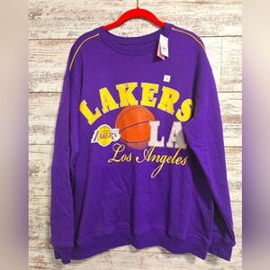 LA Lakers  Graphic Sweatshirt Purple Size Large NWT
